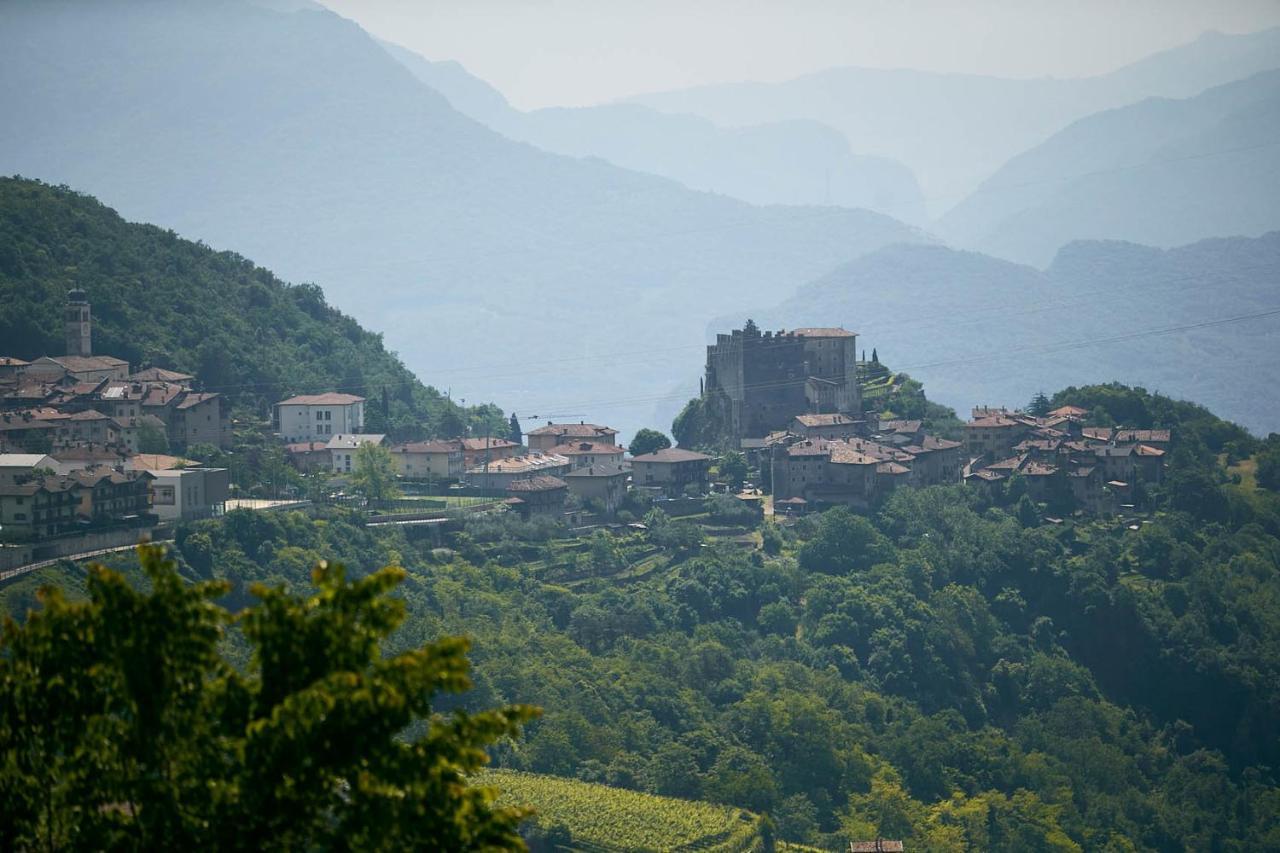 Le Terre Di Gu Villa Tenno Buitenkant foto